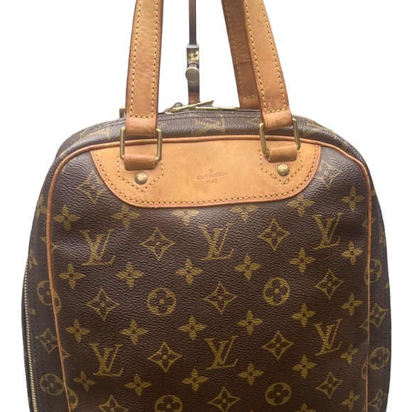 🔥🔥🔥LV Excursion gorgeous bag 🔥🔥🔥 - Picture 4 of 13